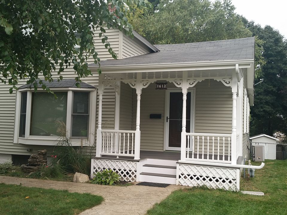 2nd image of 1612 Park St