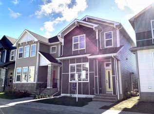 65 Belvedere Point SE #121, Calgary, AB T2A 7Y9