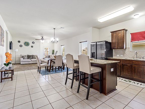 2nd image of 13858 Avocado Dr