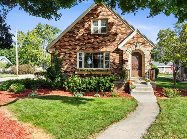 472 Orchard STREET, Burlington, WI 53105
