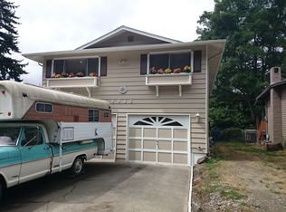 8015 46th Ave SW, Seattle, WA 98136