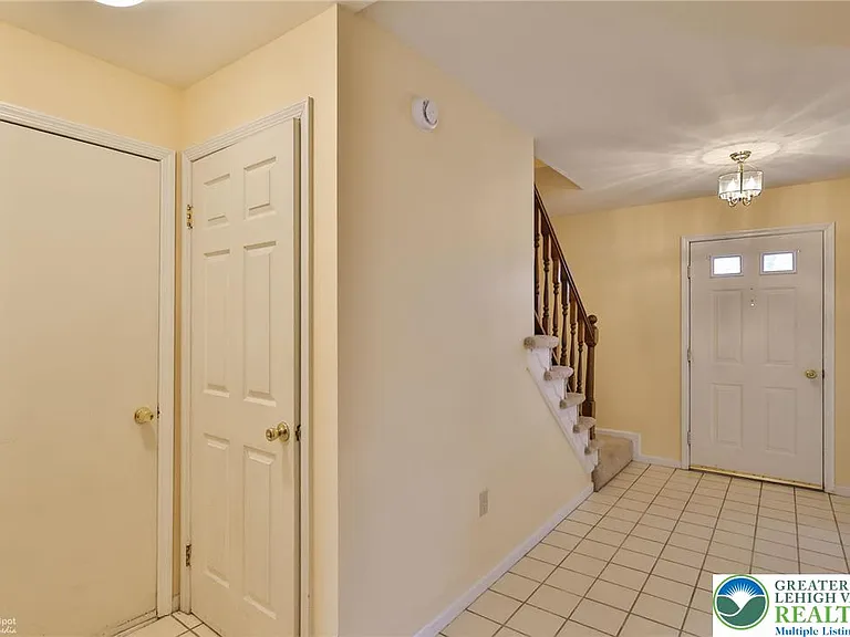 4059 Wedgewood Rd — Photo 7