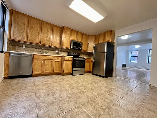 Rented by Building Equity Real Estate LLC | media 13