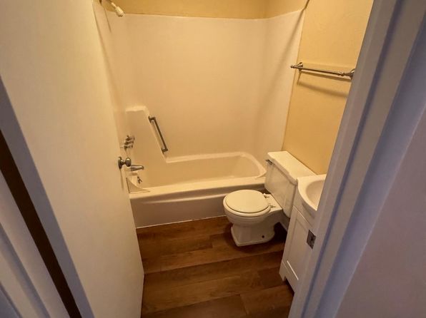 244 Elkin Ave APT 6