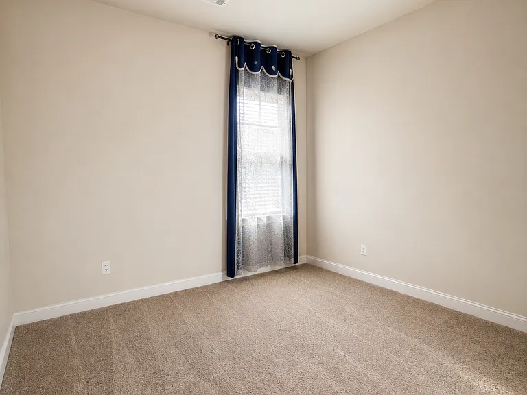 1504 Hamilton Ave — Photo 16