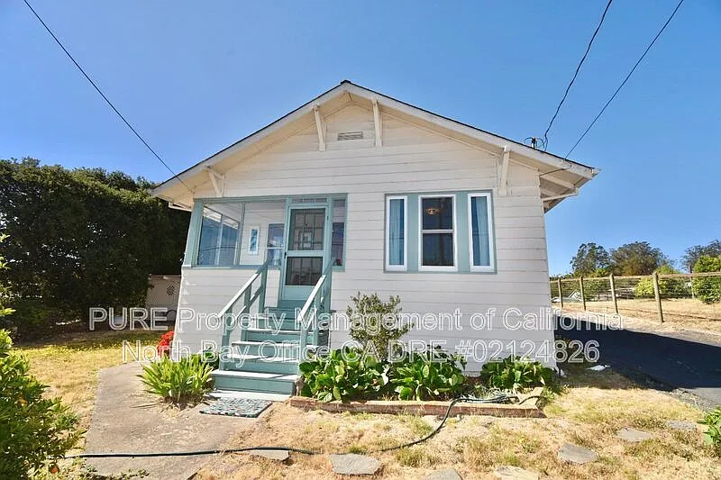 1 bed, 1.0 bath, 960 sqft, $3,050 — Photo 2