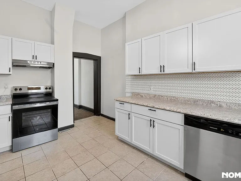 2636 Arsenal St — Photo 1
