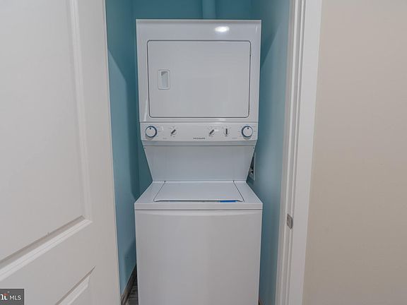 5th image of 1409 N 15th St Unit 303