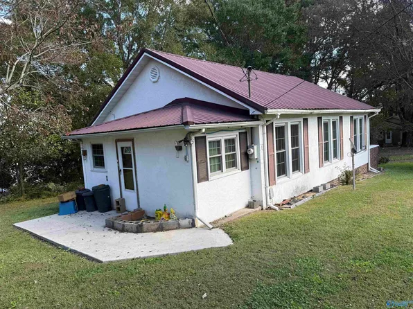 623 Chisolm Ave, Bridgeport, AL 35740