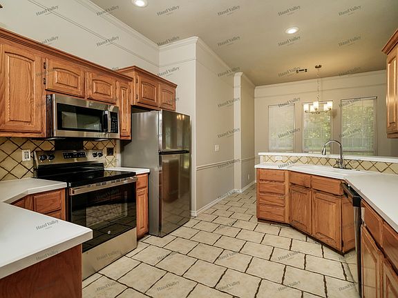 4th image of 2707 Bokovoy Ln
