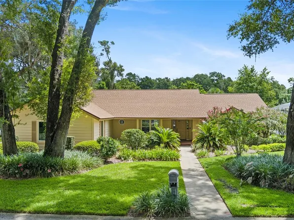 2035 Eagles Rest Dr, Apopka, FL 32712
