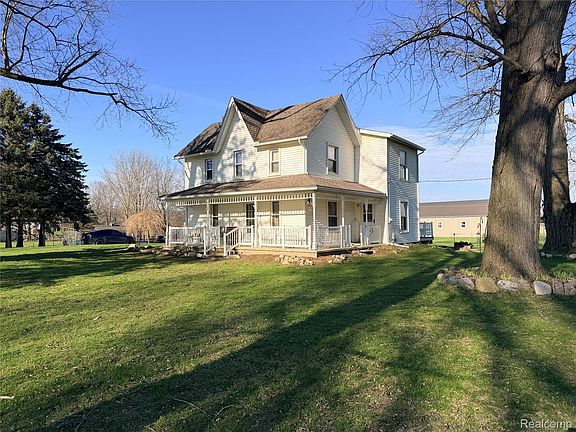 3rd image of 6038 Byron Rd