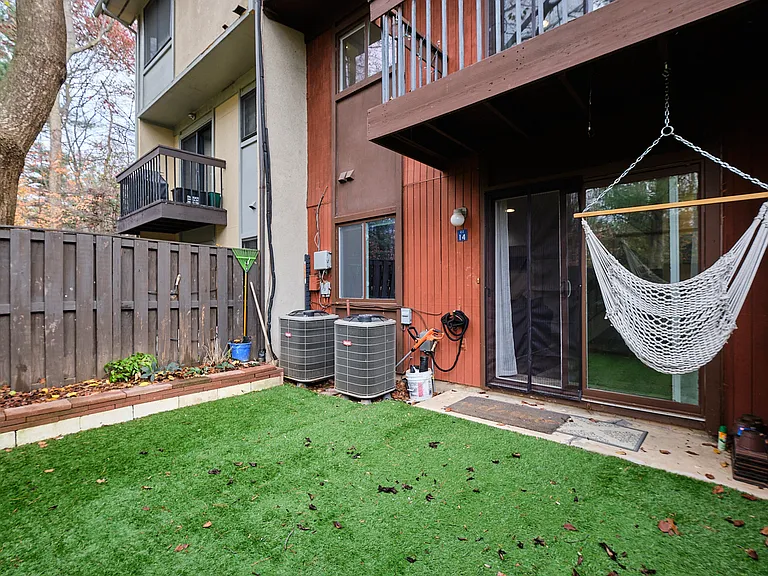 2214 Cartwright Pl — Photo 45