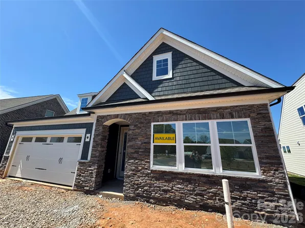 3077 Founding Fathers Dr, Gastonia, NC 28056
