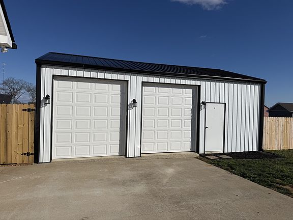 4th image of 62 Carson Ln