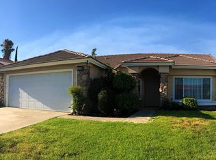 2830 La Morada Dr, Rialto, CA 92377