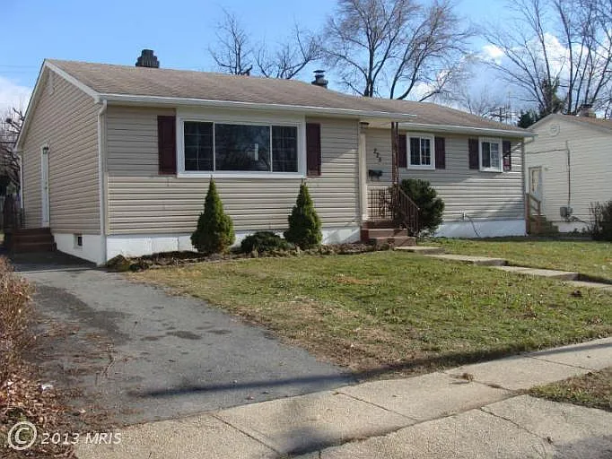 225 Old Line Ave photo 1