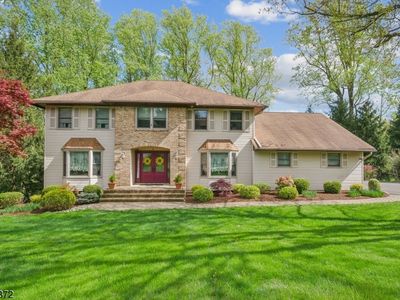 6 Concord Way, Morris Plains, NJ, 07950