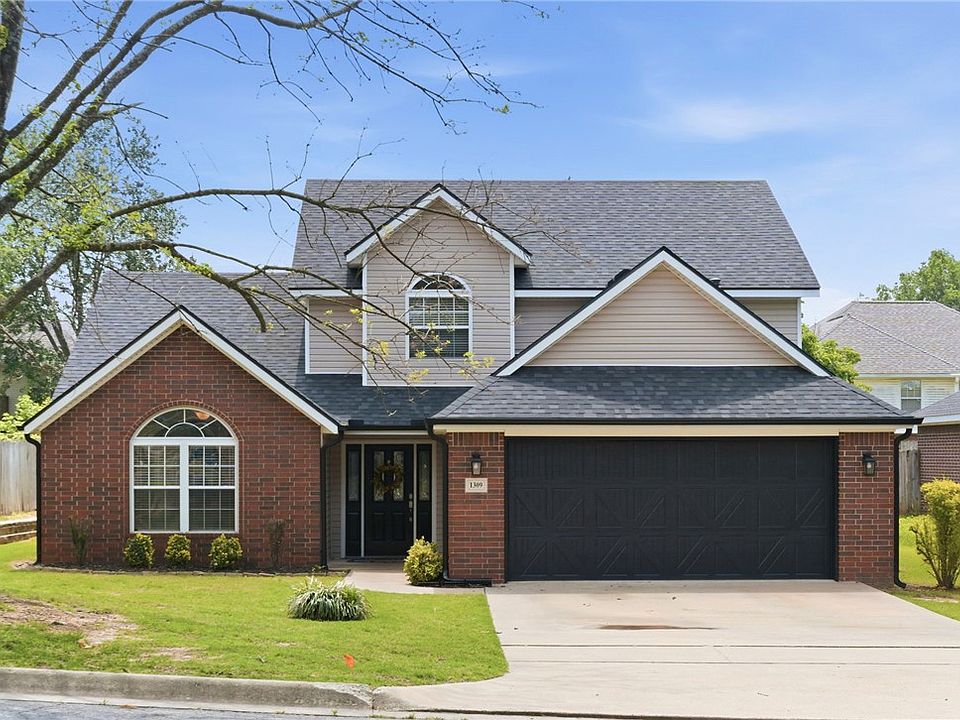 1st image of 1309 Barberry Ln