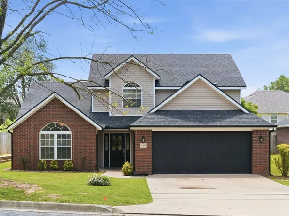 1309 Barberry Ln, Bentonville, AR 72712