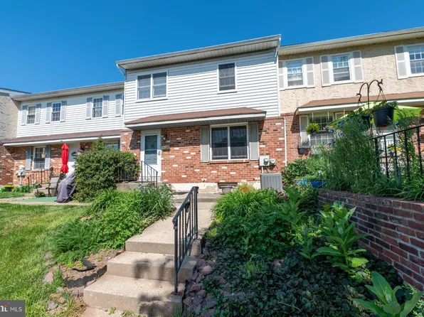 2010 Whitpain Hls, Blue Bell, PA 19422