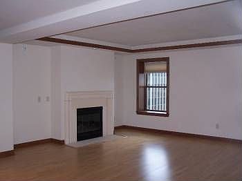 3rd image of 123 W Washington Ave Unit 904