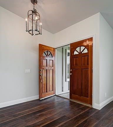 4th image of 1624 Amador Ln