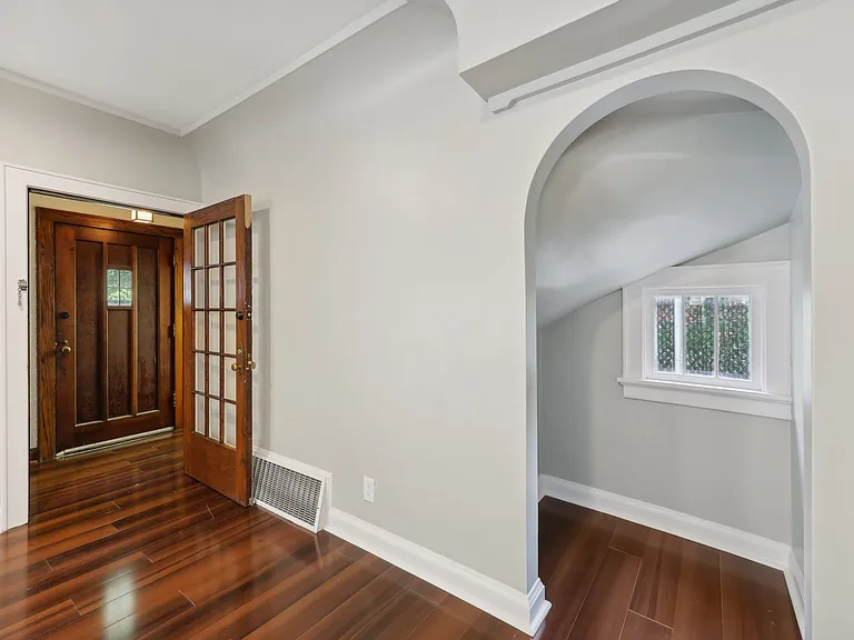 1416 Martha Washington Dr — Photo 6