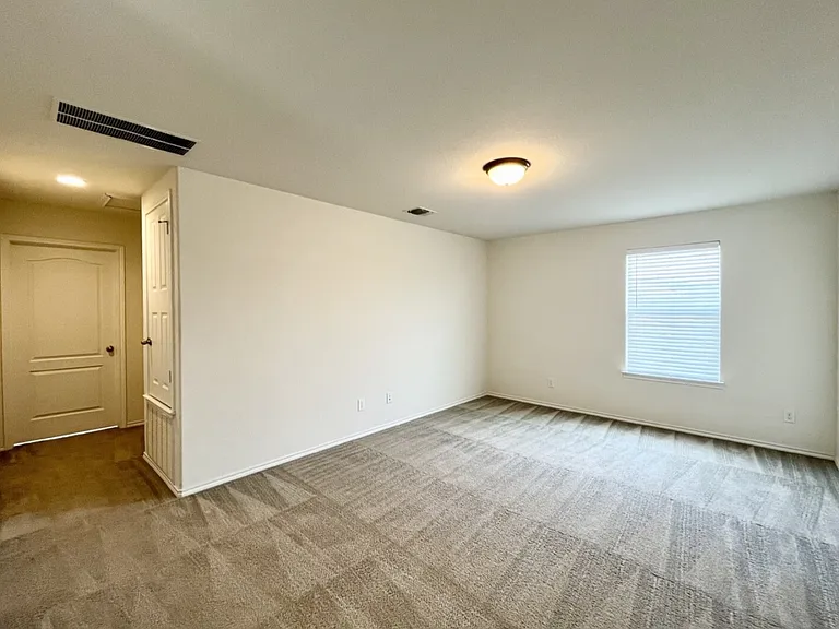 401 Ruby Ritz #401 — Photo 35
