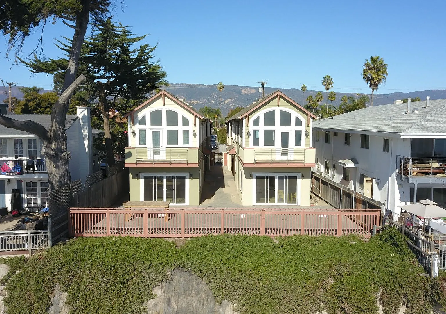 6633 Del Playa — Photo 4