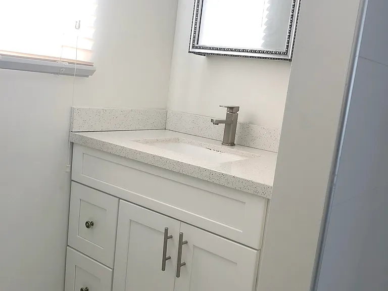 4218 Lockwood Ave #10 — Photo 5