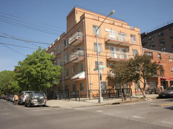 9003 Whitney Ave, Elmhurst, NY 11373