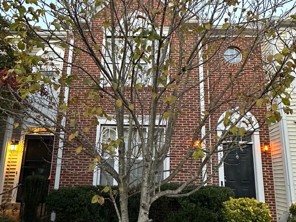 15529 Port Washington Ct