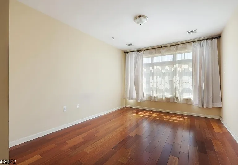 104 E Elizabeth Ave #303 — Photo 8