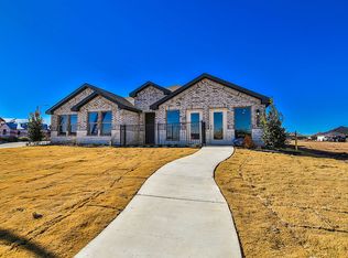 306 Cowboy Ln, Wolfforth, TX 79382