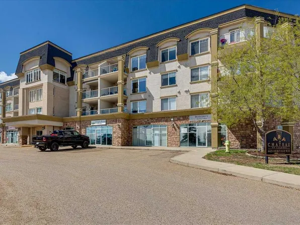 4425 SE Heritage Way #201, Lacombe, AB T4L 2P4