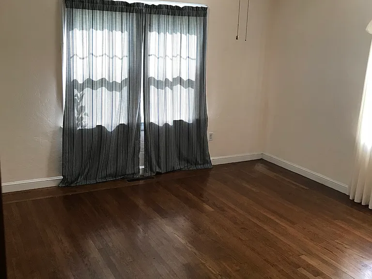 Nebraska St — Photo 13