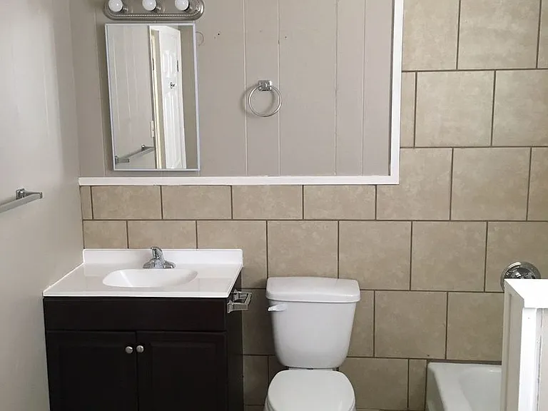 308 Pine Ave — Photo 6