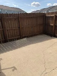 111 Oak Valley Cir — Photo 4