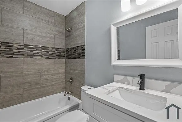 3915 Hillside Dr — Photo 18