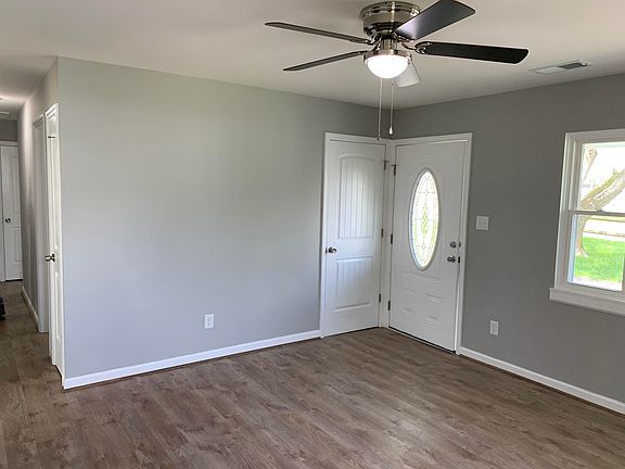 3rd image of 2314 Ellison Ave