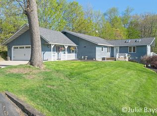 11998 Green Lake Rd, Middleville, MI 49333