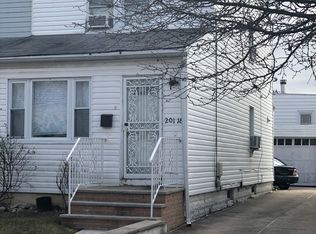 20118 33rd Ave, Bayside, NY 11361