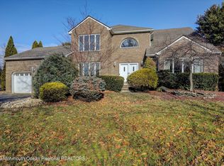 3 Buck Dr, Freehold, NJ 07728