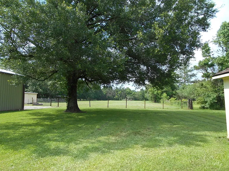 430 FM 2797 — Photo 22