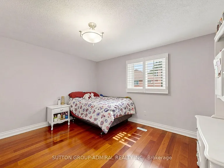 119 Mountbatten Rd — Photo 21