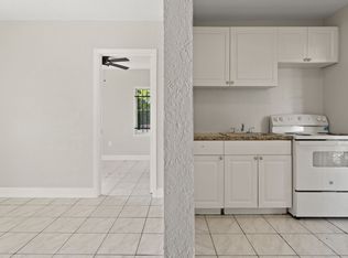 1990 NW 56th St #1990, Miami, FL 33142