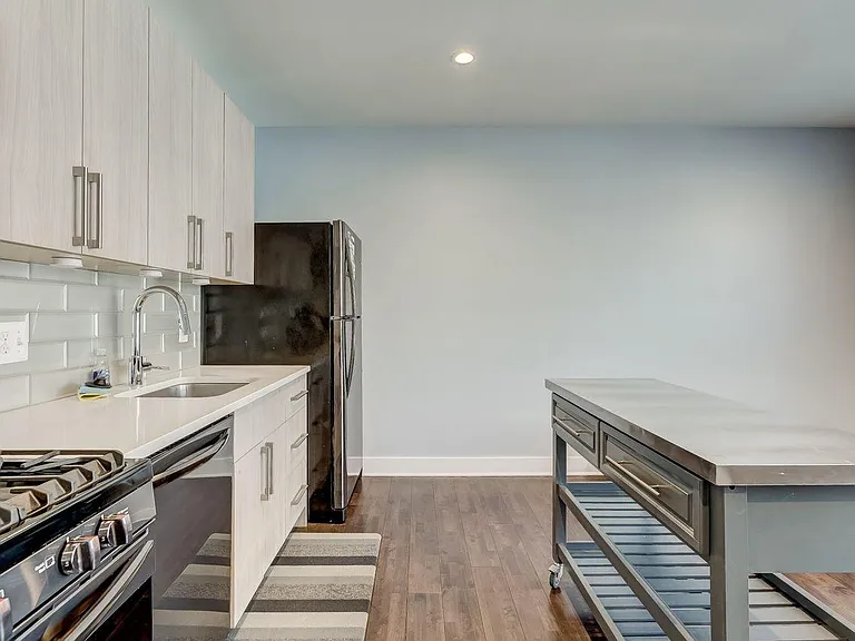 2-1605 F St NE #2 — Photo 14