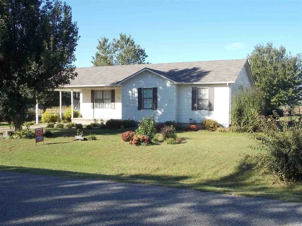 445 Andrea Dr, Dyersburg, TN 38024