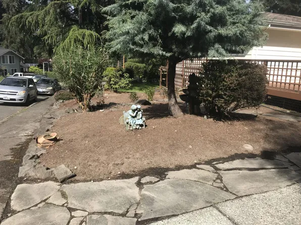 7118 137th Ave NE, Redmond, WA 98052